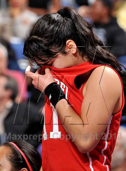 Thumbnail 1 in Windward vs. Mater Dei (CIF SoCal Regional Open Division Final) photogallery.