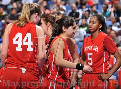 Thumbnail 3 in Windward vs. Mater Dei (CIF SoCal Regional Open Division Final) photogallery.