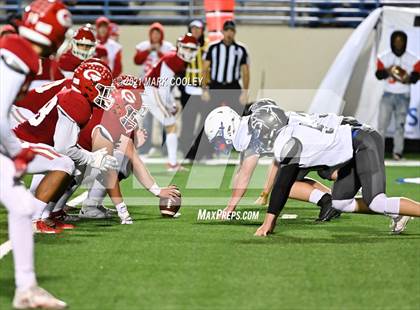 Thumbnail 2 in Groesbeck vs. Whitney (UIL 3A D1 Bi-District) photogallery.