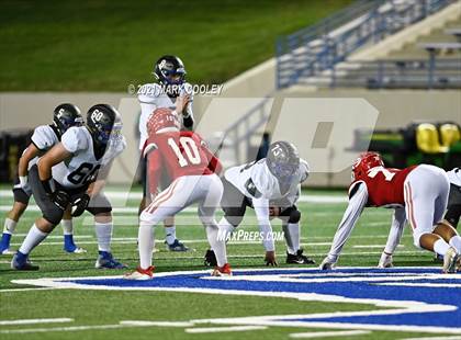 Thumbnail 3 in Groesbeck vs. Whitney (UIL 3A D1 Bi-District) photogallery.
