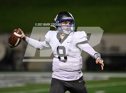 Thumbnail 1 in Groesbeck vs. Whitney (UIL 3A D1 Bi-District) photogallery.