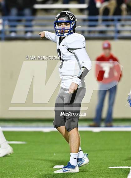 Thumbnail 2 in Groesbeck vs. Whitney (UIL 3A D1 Bi-District) photogallery.