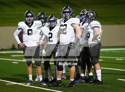 Thumbnail 1 in Groesbeck vs. Whitney (UIL 3A D1 Bi-District) photogallery.