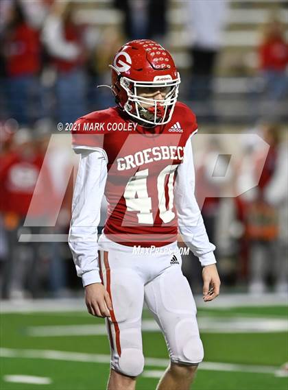 Thumbnail 2 in Groesbeck vs. Whitney (UIL 3A D1 Bi-District) photogallery.
