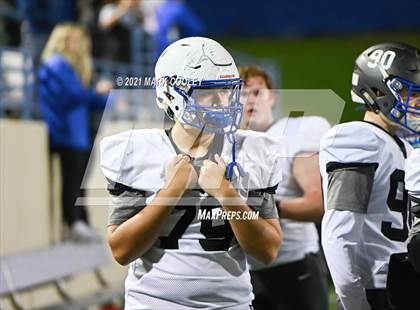Thumbnail 3 in Groesbeck vs. Whitney (UIL 3A D1 Bi-District) photogallery.