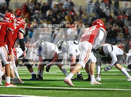 Thumbnail 3 in Groesbeck vs. Whitney (UIL 3A D1 Bi-District) photogallery.