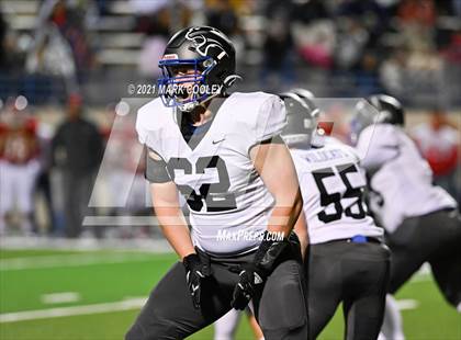 Thumbnail 1 in Groesbeck vs. Whitney (UIL 3A D1 Bi-District) photogallery.