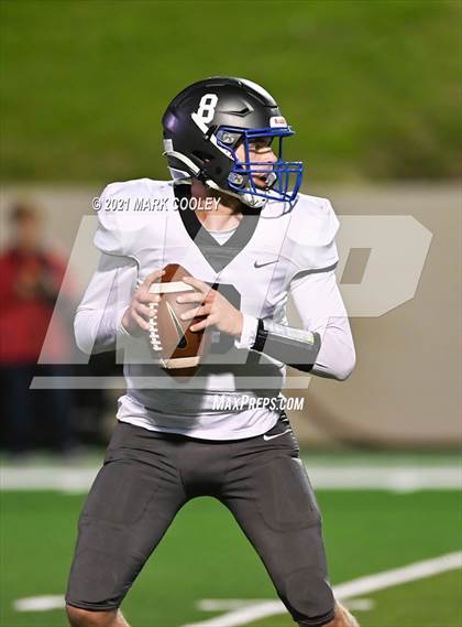 Thumbnail 1 in Groesbeck vs. Whitney (UIL 3A D1 Bi-District) photogallery.