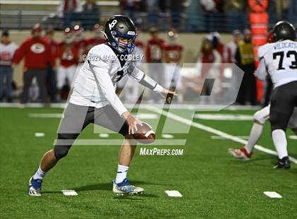 Thumbnail 1 in Groesbeck vs. Whitney (UIL 3A D1 Bi-District) photogallery.