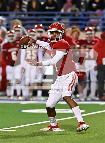 Thumbnail 3 in Groesbeck vs. Whitney (UIL 3A D1 Bi-District) photogallery.