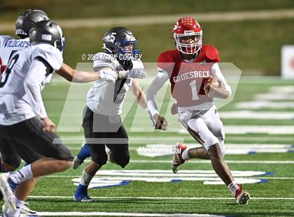 Thumbnail 1 in Groesbeck vs. Whitney (UIL 3A D1 Bi-District) photogallery.
