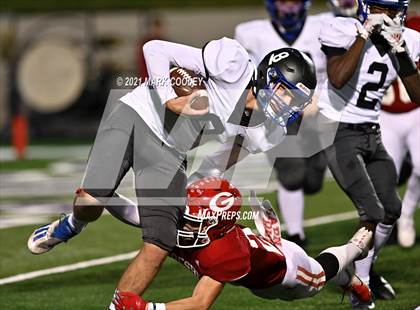 Thumbnail 2 in Groesbeck vs. Whitney (UIL 3A D1 Bi-District) photogallery.