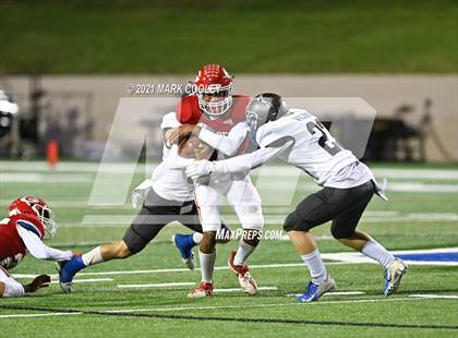 Thumbnail 1 in Groesbeck vs. Whitney (UIL 3A D1 Bi-District) photogallery.