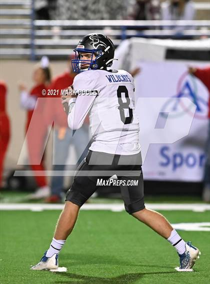 Thumbnail 3 in Groesbeck vs. Whitney (UIL 3A D1 Bi-District) photogallery.
