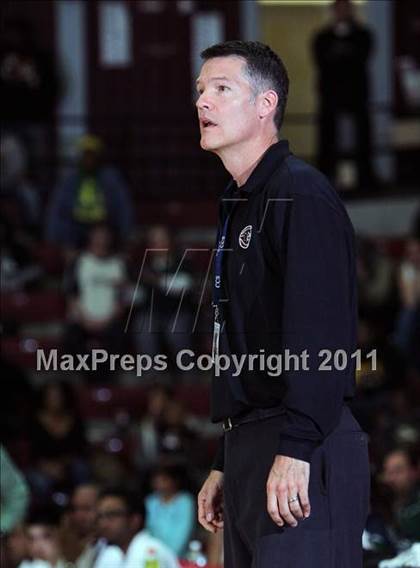 Thumbnail 1 in Burlingame vs. Sacred Heart Cathedral (CIF CCS D3 Final) photogallery.
