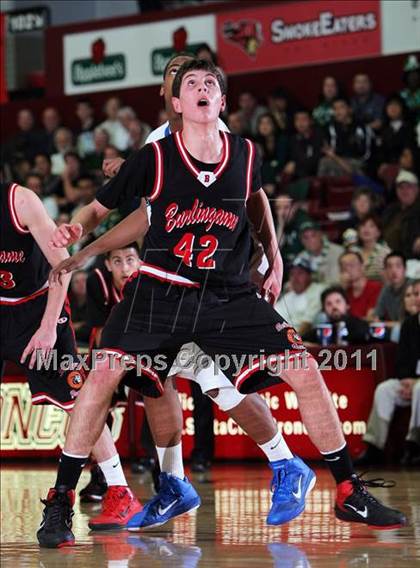 Thumbnail 1 in Burlingame vs. Sacred Heart Cathedral (CIF CCS D3 Final) photogallery.
