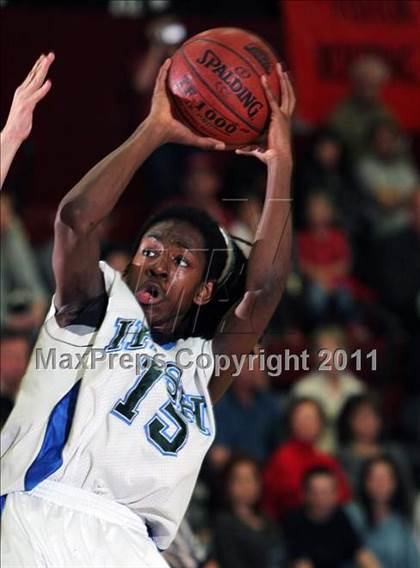 Thumbnail 2 in Burlingame vs. Sacred Heart Cathedral (CIF CCS D3 Final) photogallery.