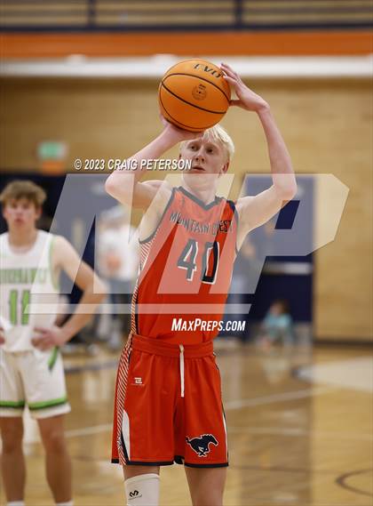 Thumbnail 1 in Ridgeline @ Mountain Crest (Sophomore) photogallery.