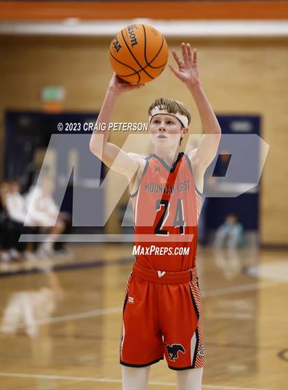 Thumbnail 3 in Ridgeline @ Mountain Crest (Sophomore) photogallery.
