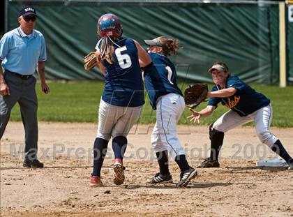 Thumbnail 3 in Barrington vs Moses Brown (RIIL D2 Final - Game 1) photogallery.