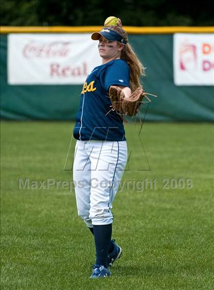 Thumbnail 1 in Barrington vs Moses Brown (RIIL D2 Final - Game 1) photogallery.