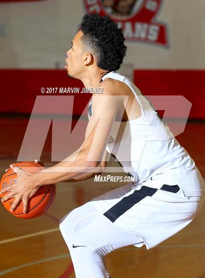 Thumbnail 2 in San fernando Valley East vs West (AllStar Game) photogallery.