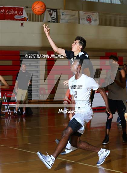 Thumbnail 3 in San fernando Valley East vs West (AllStar Game) photogallery.