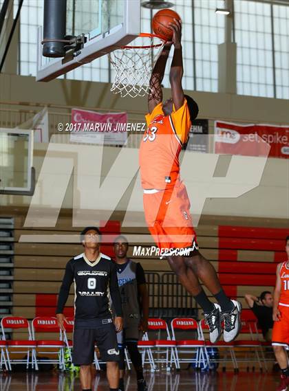 Thumbnail 3 in San fernando Valley East vs West (AllStar Game) photogallery.