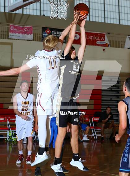 Thumbnail 3 in San fernando Valley East vs West (AllStar Game) photogallery.