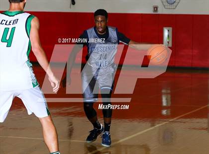 Thumbnail 1 in San fernando Valley East vs West (AllStar Game) photogallery.