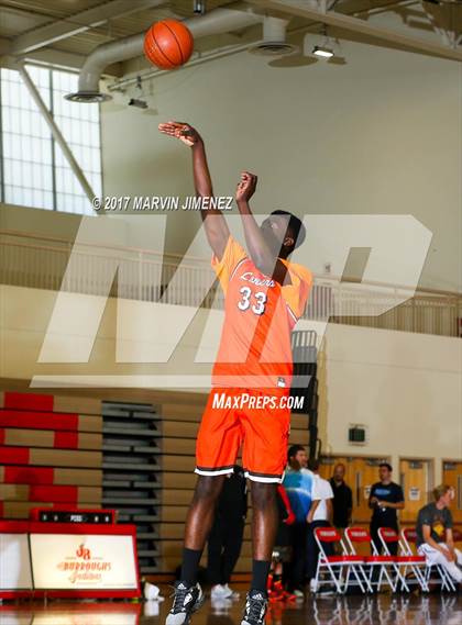 Thumbnail 1 in San fernando Valley East vs West (AllStar Game) photogallery.