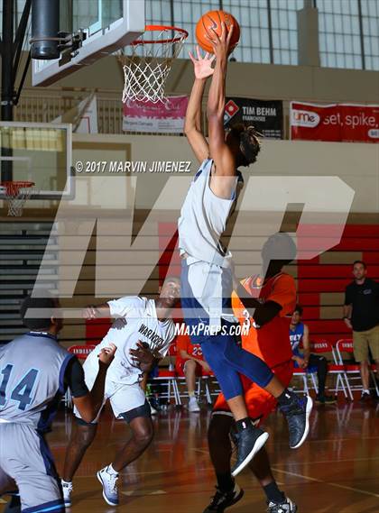 Thumbnail 1 in San fernando Valley East vs West (AllStar Game) photogallery.