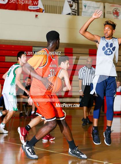 Thumbnail 1 in San fernando Valley East vs West (AllStar Game) photogallery.
