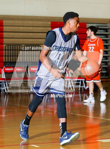 Thumbnail 2 in San fernando Valley East vs West (AllStar Game) photogallery.