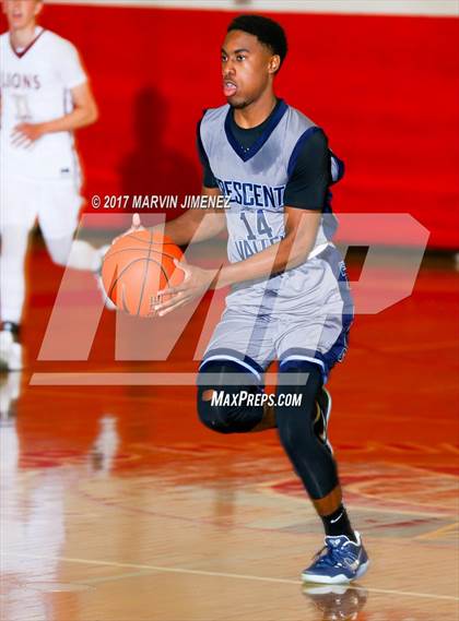 Thumbnail 3 in San fernando Valley East vs West (AllStar Game) photogallery.