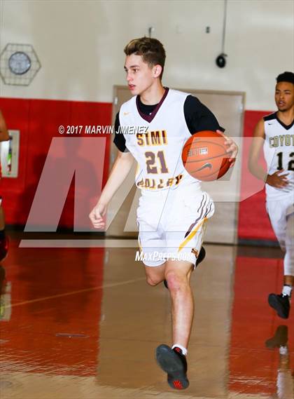Thumbnail 3 in San fernando Valley East vs West (AllStar Game) photogallery.