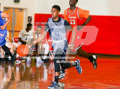 Thumbnail 1 in San fernando Valley East vs West (AllStar Game) photogallery.