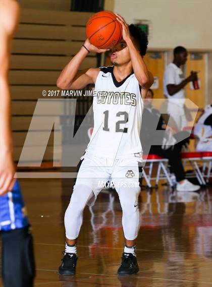 Thumbnail 1 in San fernando Valley East vs West (AllStar Game) photogallery.
