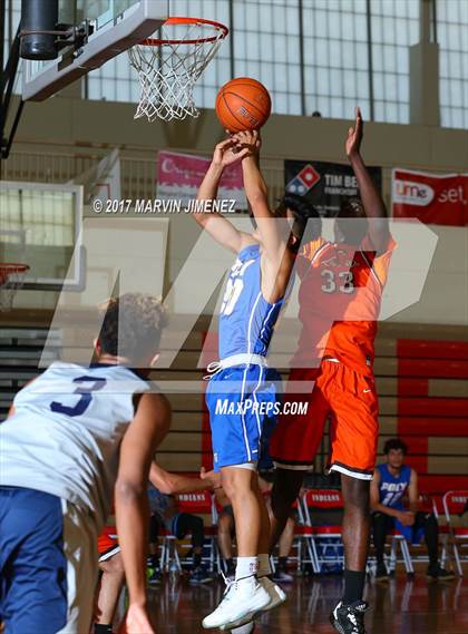 Thumbnail 3 in San fernando Valley East vs West (AllStar Game) photogallery.