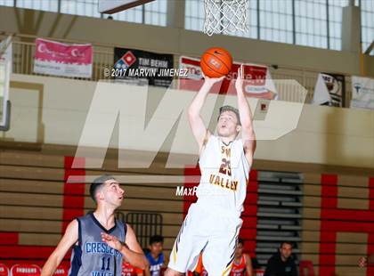 Thumbnail 1 in San fernando Valley East vs West (AllStar Game) photogallery.