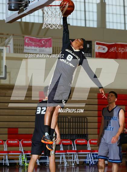 Thumbnail 1 in San fernando Valley East vs West (AllStar Game) photogallery.