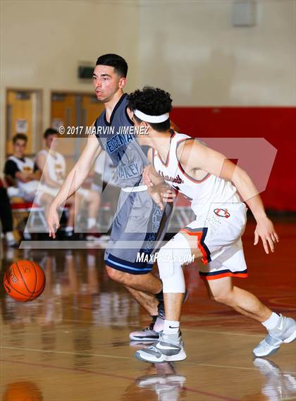 Thumbnail 3 in San fernando Valley East vs West (AllStar Game) photogallery.