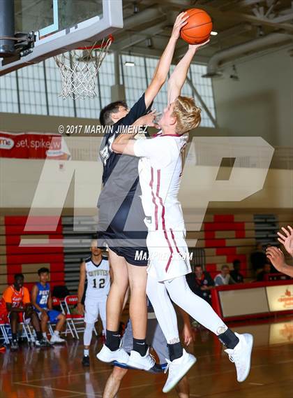 Thumbnail 3 in San fernando Valley East vs West (AllStar Game) photogallery.