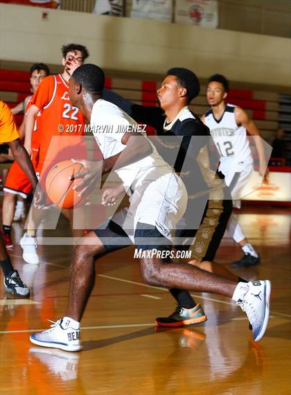 Thumbnail 1 in San fernando Valley East vs West (AllStar Game) photogallery.