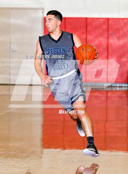 Thumbnail 1 in San fernando Valley East vs West (AllStar Game) photogallery.