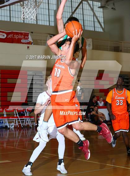 Thumbnail 2 in San fernando Valley East vs West (AllStar Game) photogallery.