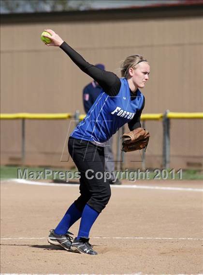 Thumbnail 3 in Fortuna @ Foothill photogallery.