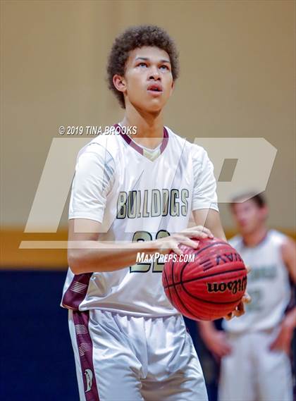 Thumbnail 1 in Dixon vs. Heide Trask photogallery.