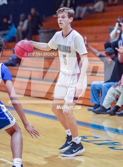 Thumbnail 3 in Dixon vs. Heide Trask photogallery.