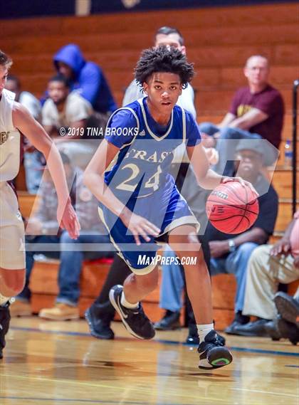 Thumbnail 3 in Dixon vs. Heide Trask photogallery.